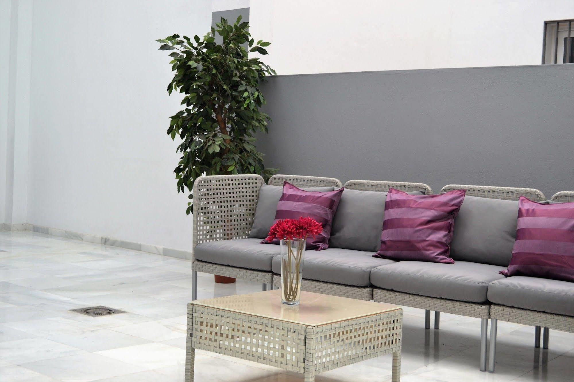 Plaza De La Encarnacion Apartments เซบีญา ภายนอก รูปภาพ